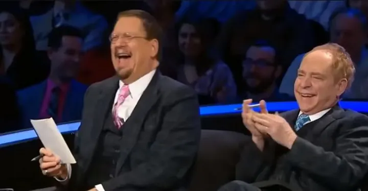 Penn and Teller clapping